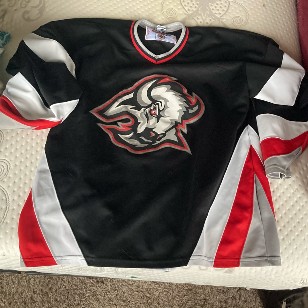 Buffalo Sabres Goathead CCM Hockey Jersey Men’s Large